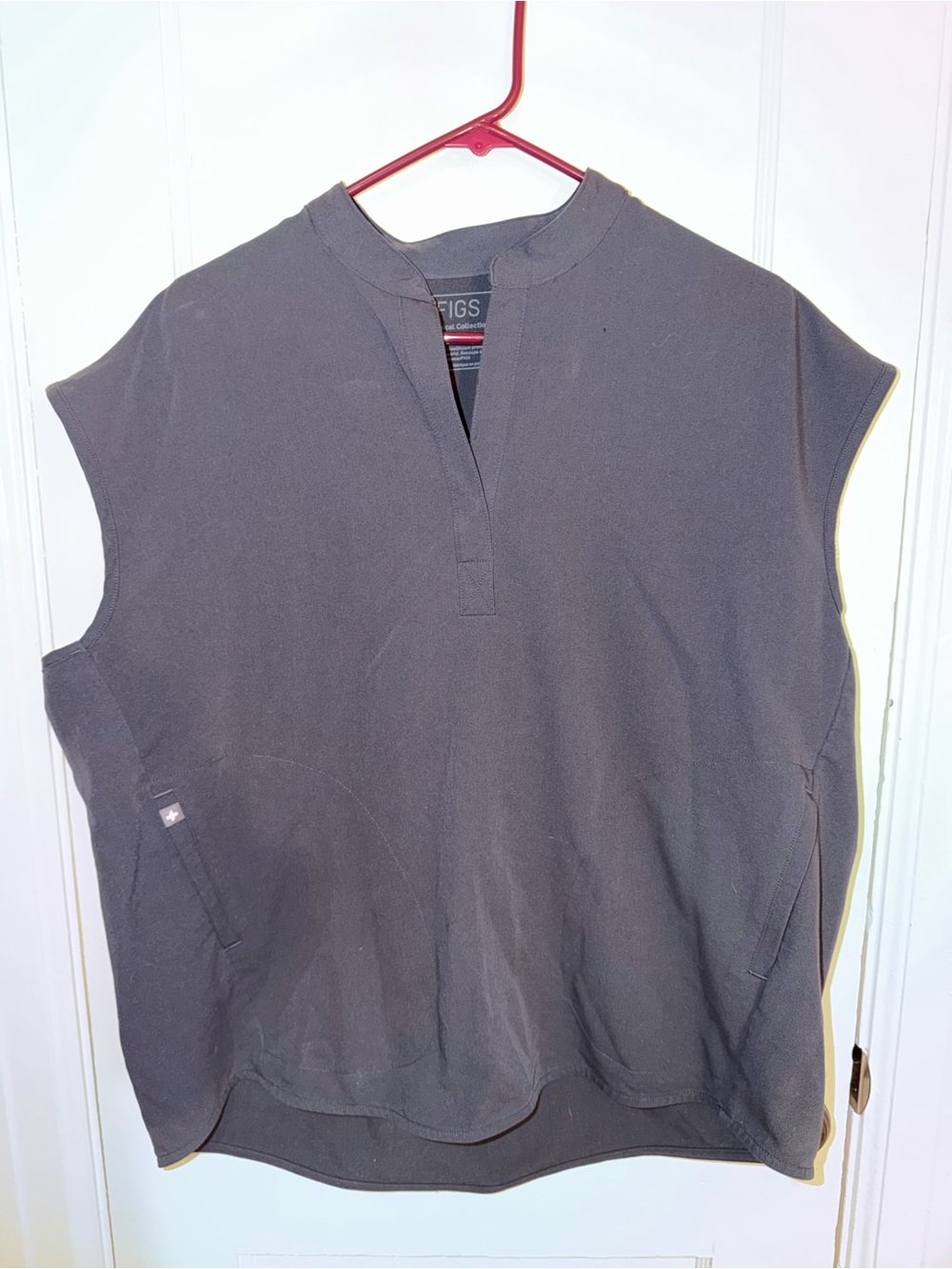 Figs Womens Charcoal Grey Sleeveless Oversized Pullover Shirt. Like new. Size M